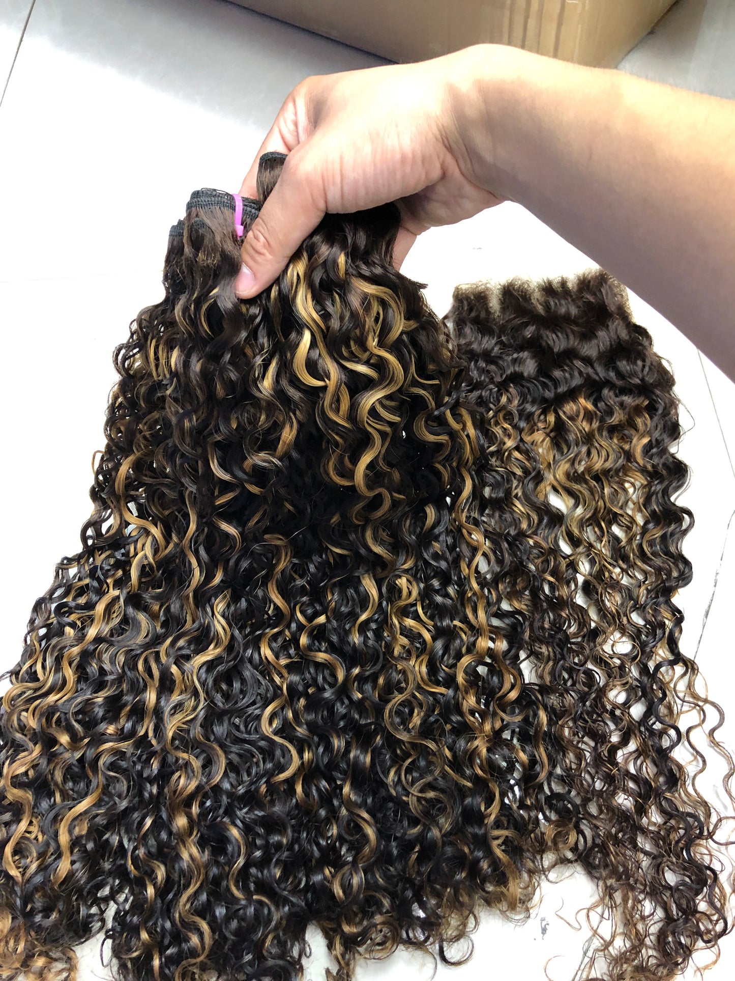 1b Curly Hair Bundles